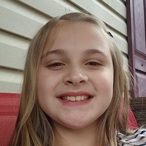 Meet your Posher, Della